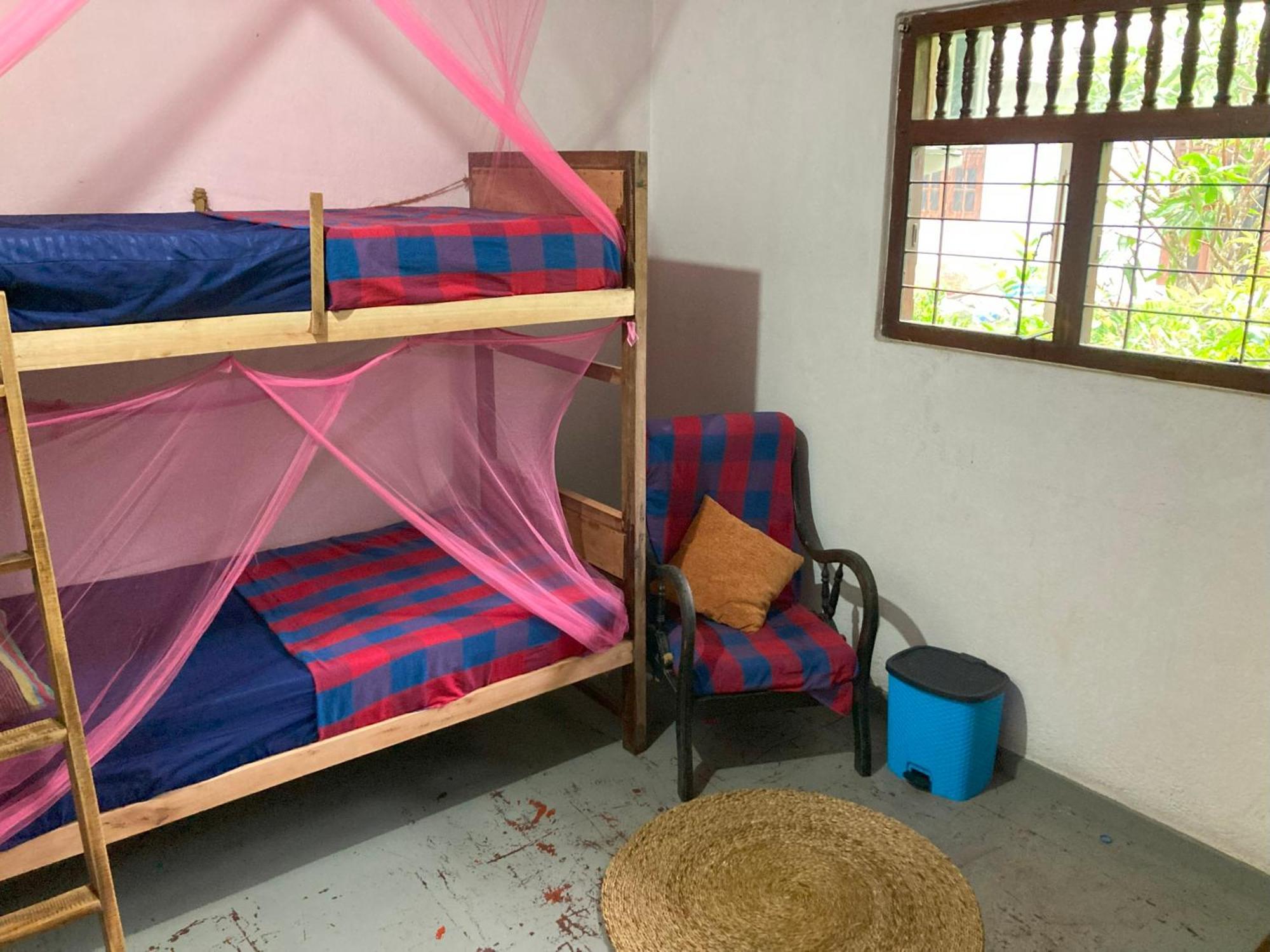 Hostel Singha Lounge Unawatuna Eksteriør billede