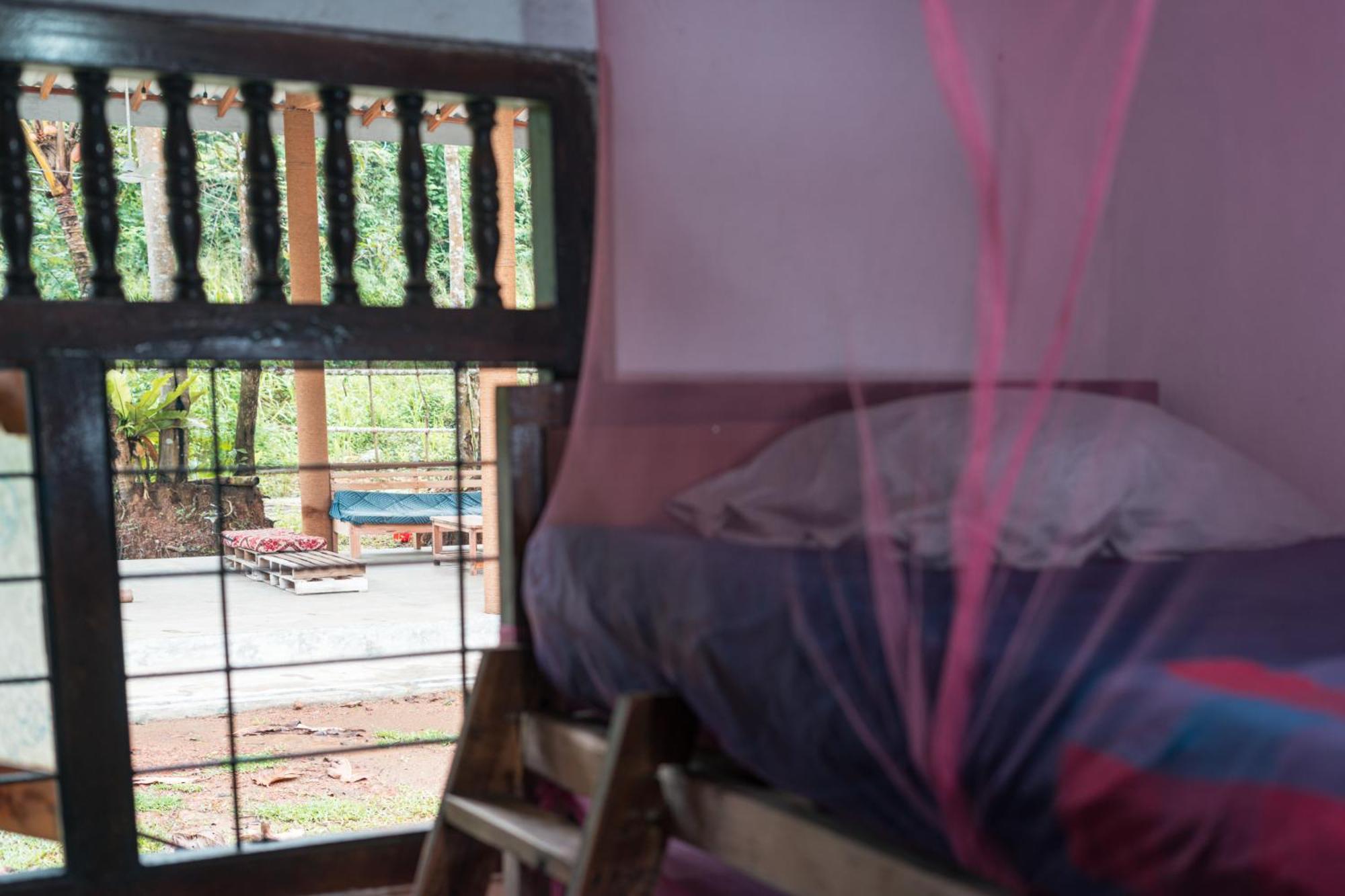 Hostel Singha Lounge Unawatuna Eksteriør billede